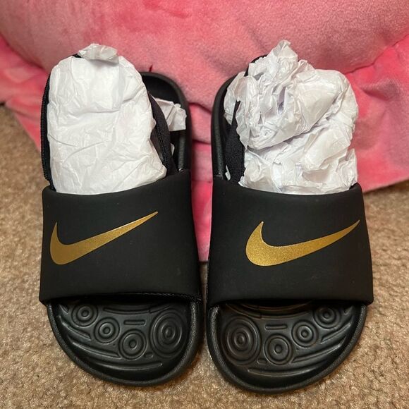 COPY - Nike Sport Slides Baby/Toddler size 4 Like New Condition - Picture 1 of 5